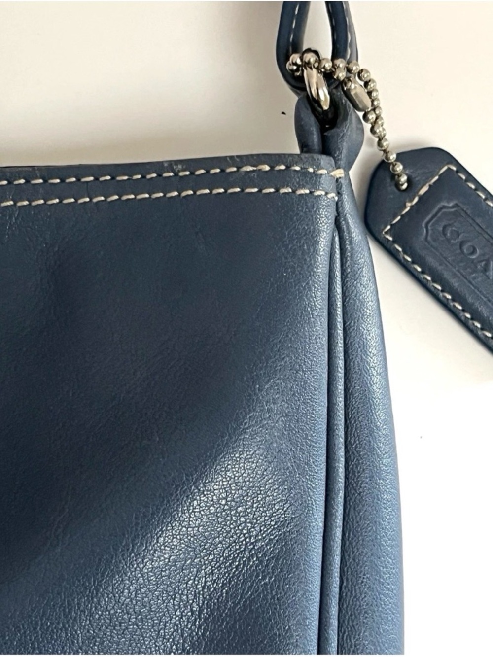 Vintage COACH Hamptons
7778 Hobo Clip Blue - Picture 4 of 14